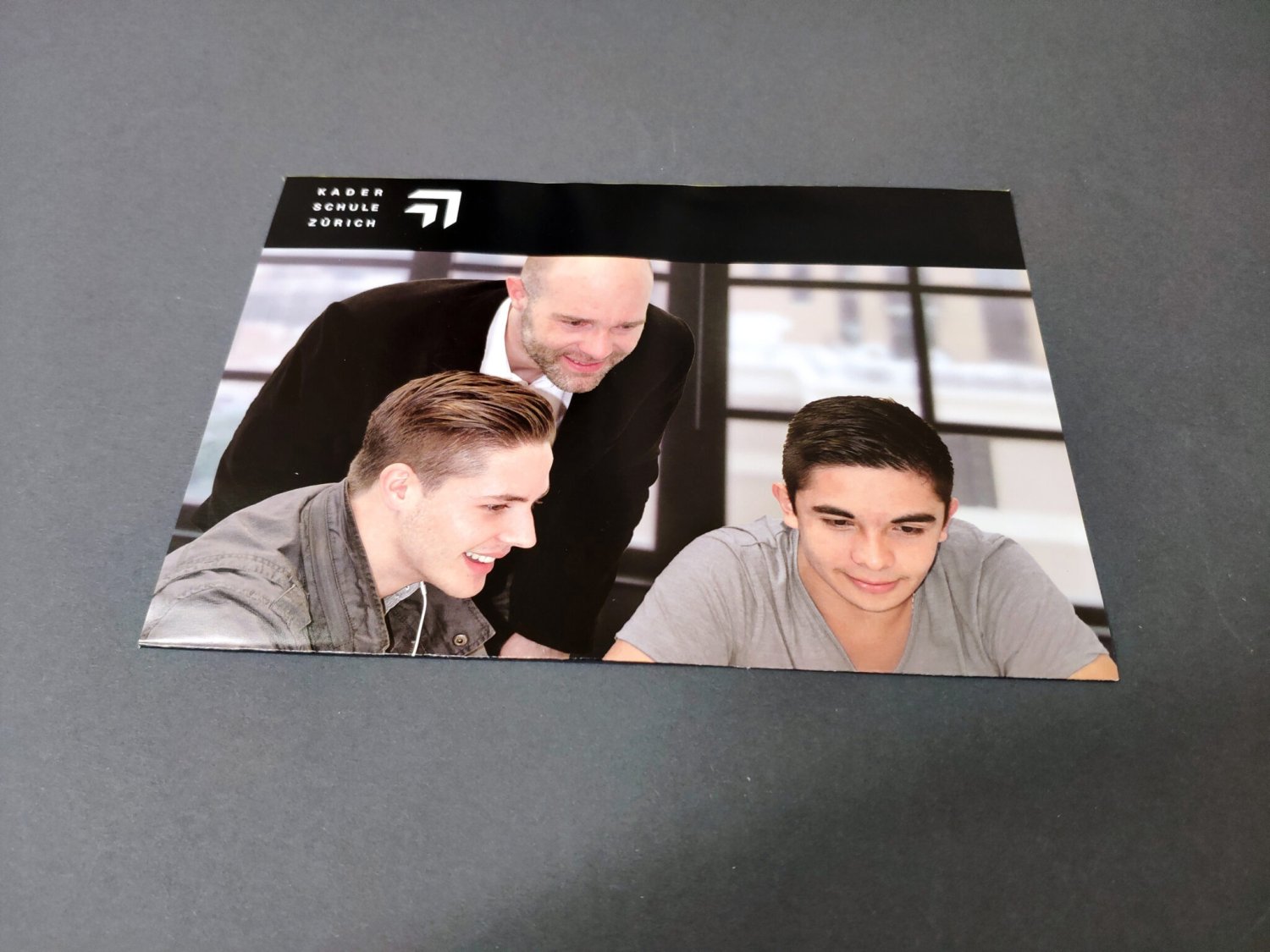 Faltprospekt Kaderschule Zürich